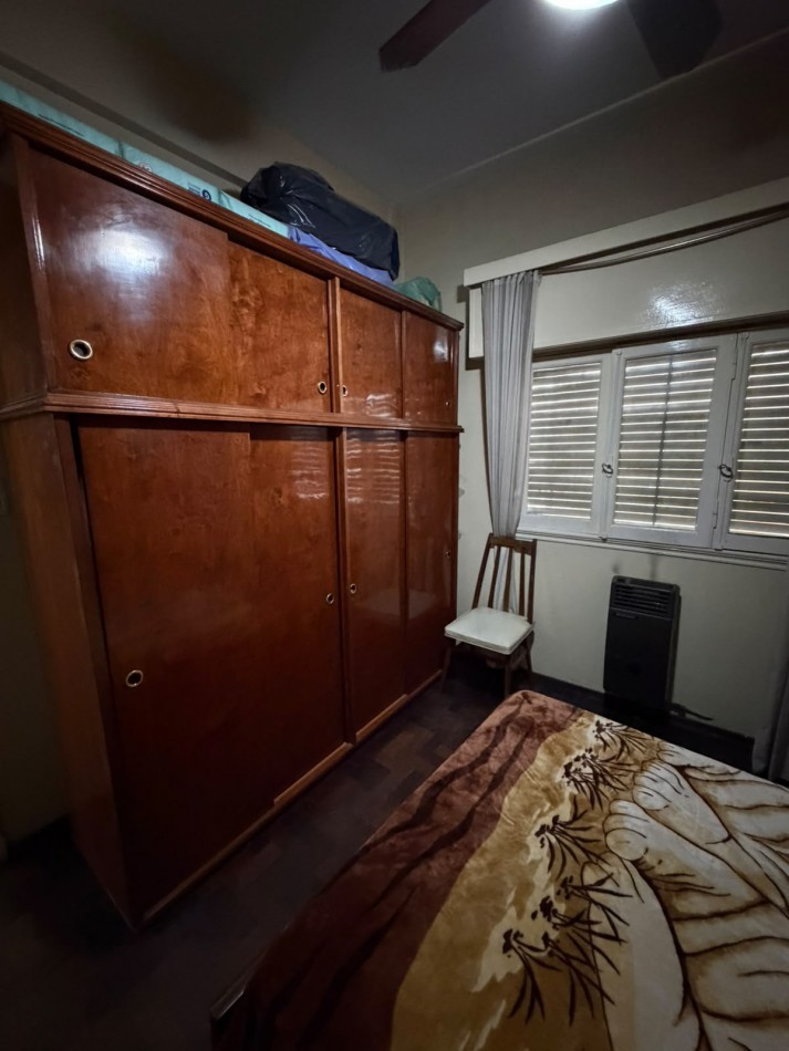 HERMOSA CASA 3 AMBIENTES, CON GRAN PARQUE Y PARRILLA, ALFEREZ PAGE 349 -GLEW-