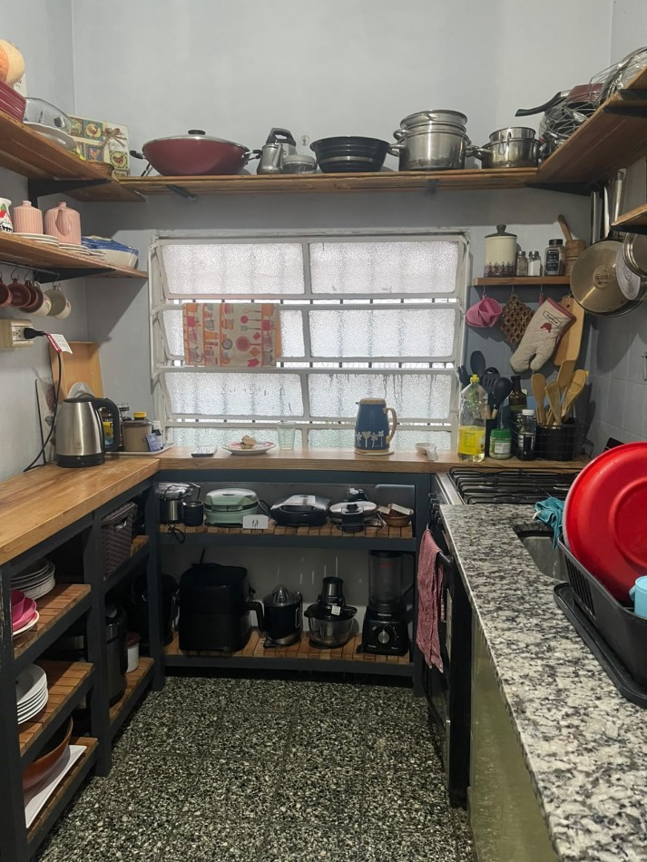 VENTA CASA 3 AMBIENTES Y DEPTO MONOAMBIENTE AL FONDO, RUBEN RUIZ 1358 -LUIS GILLON-