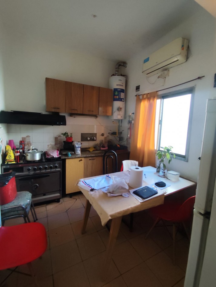 VENTA PH 5 AMBIENTES, EXCELENTE UBICACION, FRENTE AL COTO DE ESCALADA, AV HIPOLITO YRIGOYEN 6161 -REMEDIOS DE ESCALADA-