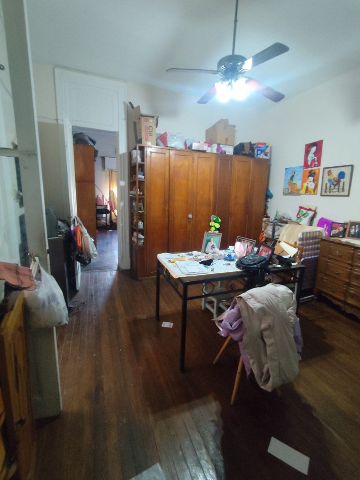 VENTA PH 5 AMBIENTES, EXCELENTE UBICACION, FRENTE AL COTO DE ESCALADA, AV HIPOLITO YRIGOYEN 6161 -REMEDIOS DE ESCALADA-