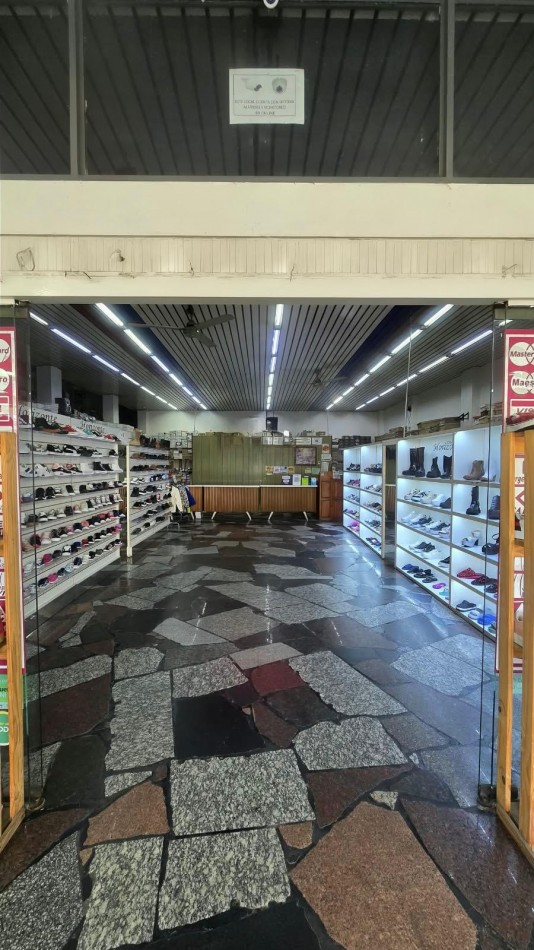 ALQUILER IMPORTANTE LOCAL ZONA COMERCIAL -SALTA 239 TEMPERLEY-