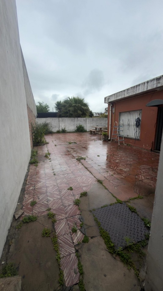 ALQUILER IMPORTANTE LOCAL ZONA COMERCIAL -SALTA 239 TEMPERLEY-