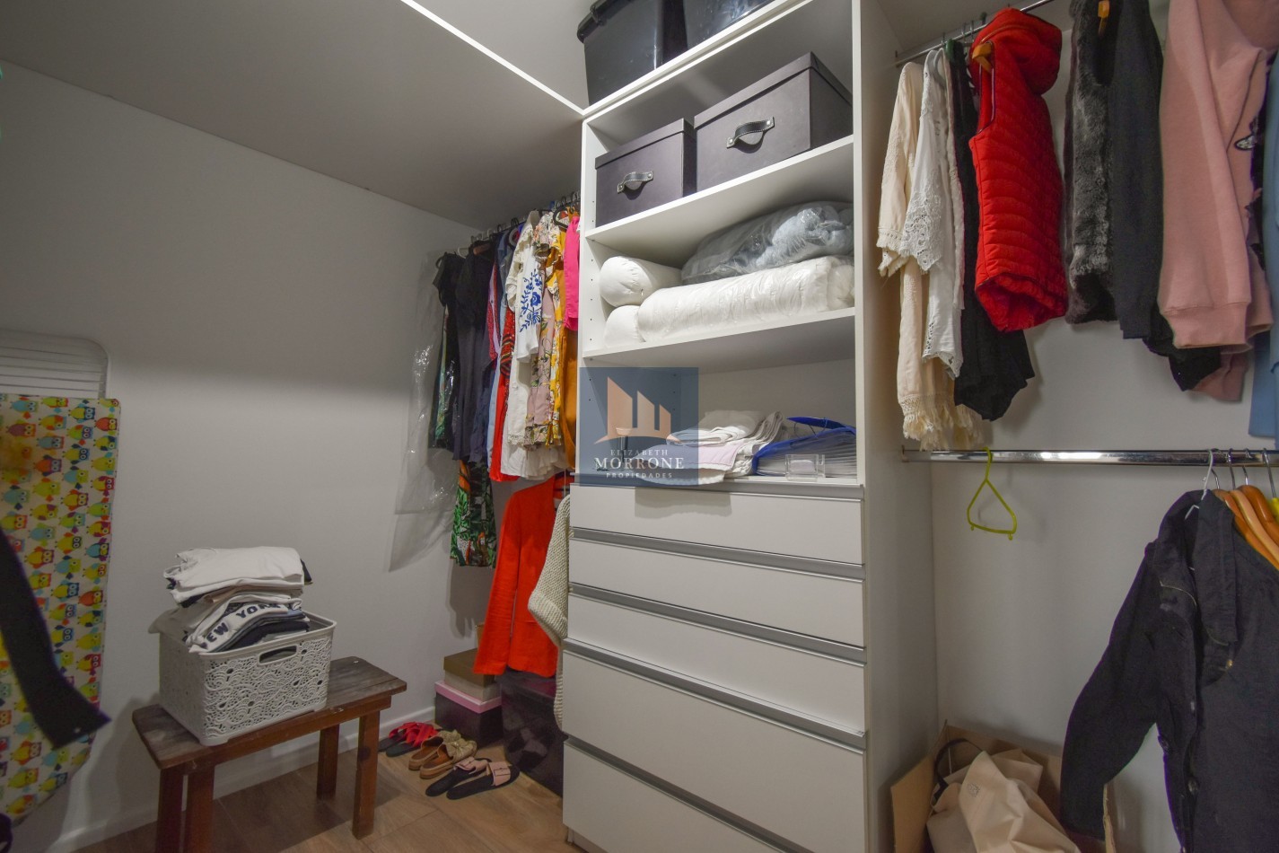 VENTA IMPRESIONANTE SEMIPISO AL FRENTE CON 3 DORMITORIOS, 2 COCHERAS Y AMENITIES, BELGRANO 1529 -BANFIELD-