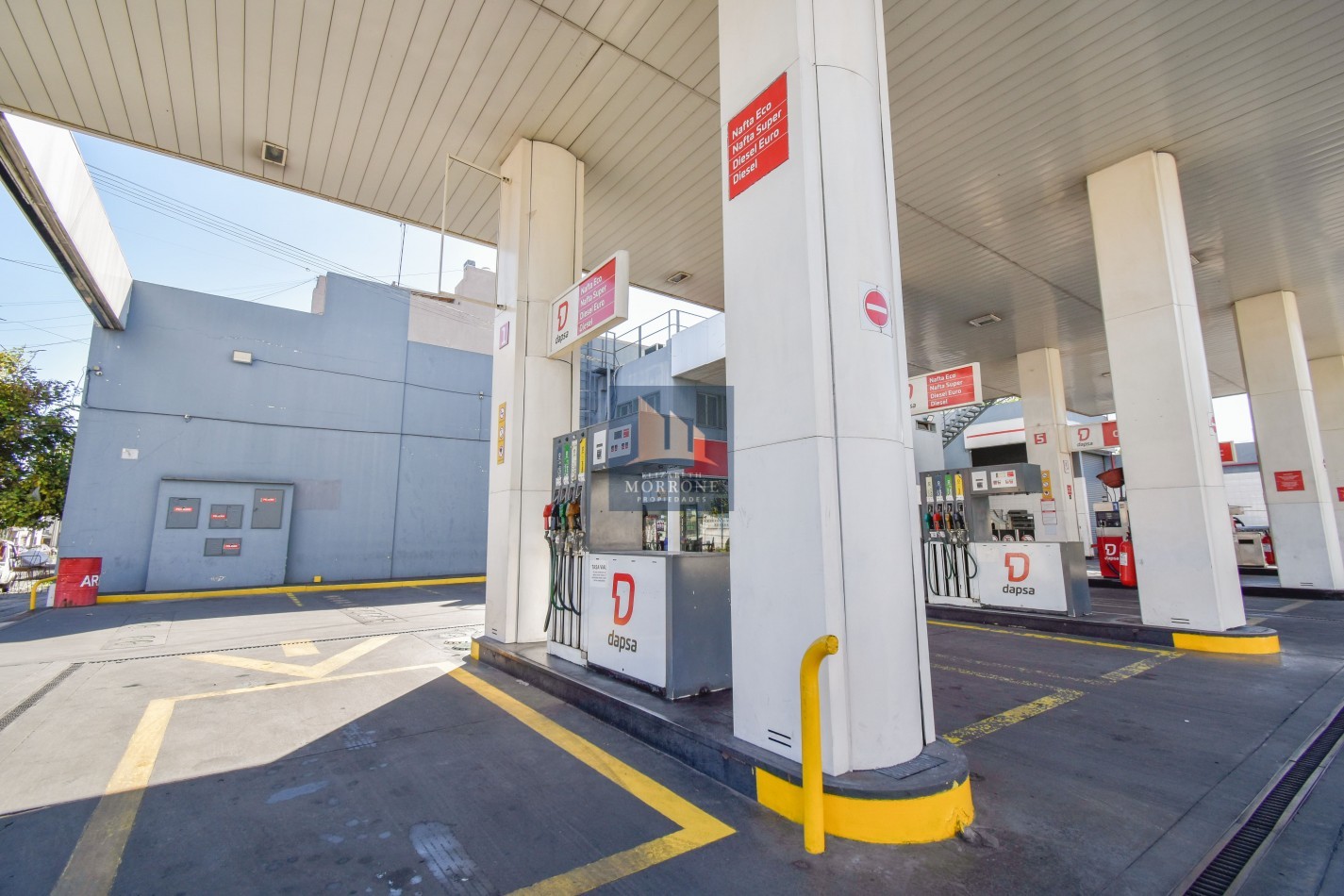 VENTA ESTACION DE SERVICIO FUNCIONANDO, COMBUSTIBLE Y GNC, PROPIEDAD Y FONDO DE COMERCIO, SARMIENTO 1292 -LANUS-