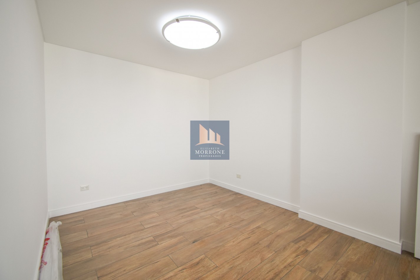 VENTA IMPRESIONANTE SEMIPISO AL FRENTE CON 3 DORMITORIOS, 2 COCHERAS Y AMENITIES, BELGRANO 1529 -BANFIELD-