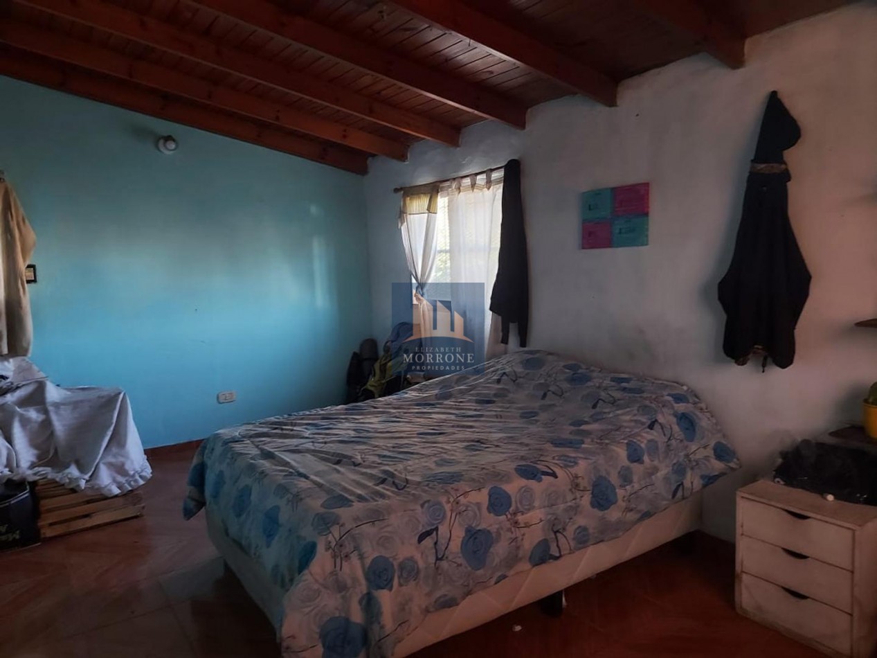 VENTA CASA EN ESQUINA 2 HABITACIONES GALERIA Y GARAGE, EL PICAFLOR 100 -TEMPERLEY-