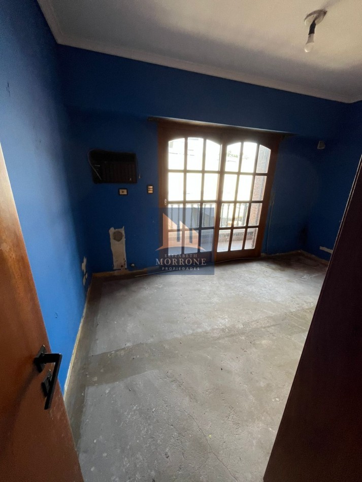 IMPORTANTE CHALET DE CATEGORIA CON 3 DORMITORIOS, SOTANO PARA VARIOS AUTOS Y PARQUE, LA CALANDRIA 4000 -SAN JOSE-