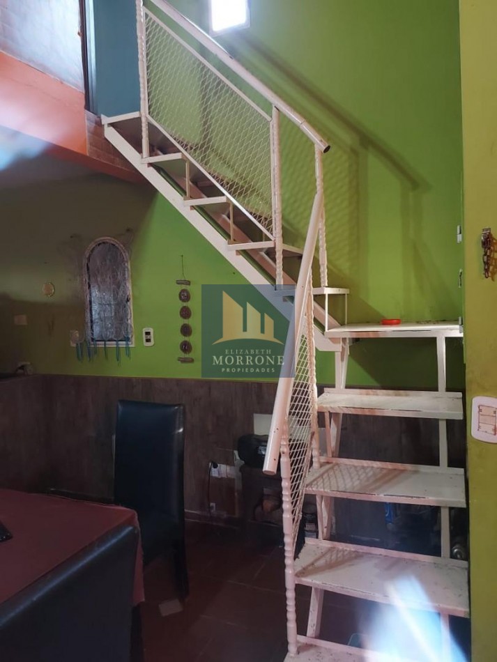 VENTA CASA EN ESQUINA 2 HABITACIONES GALERIA Y GARAGE, EL PICAFLOR 100 -TEMPERLEY-