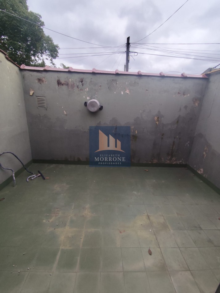 VENTA HERMOSA CASA TRES AMBIENTES EXCELNTE UBICACION CON MUCHO POTENCIAL ESTEVEZ CORREA 1002 TEMPERLEY 