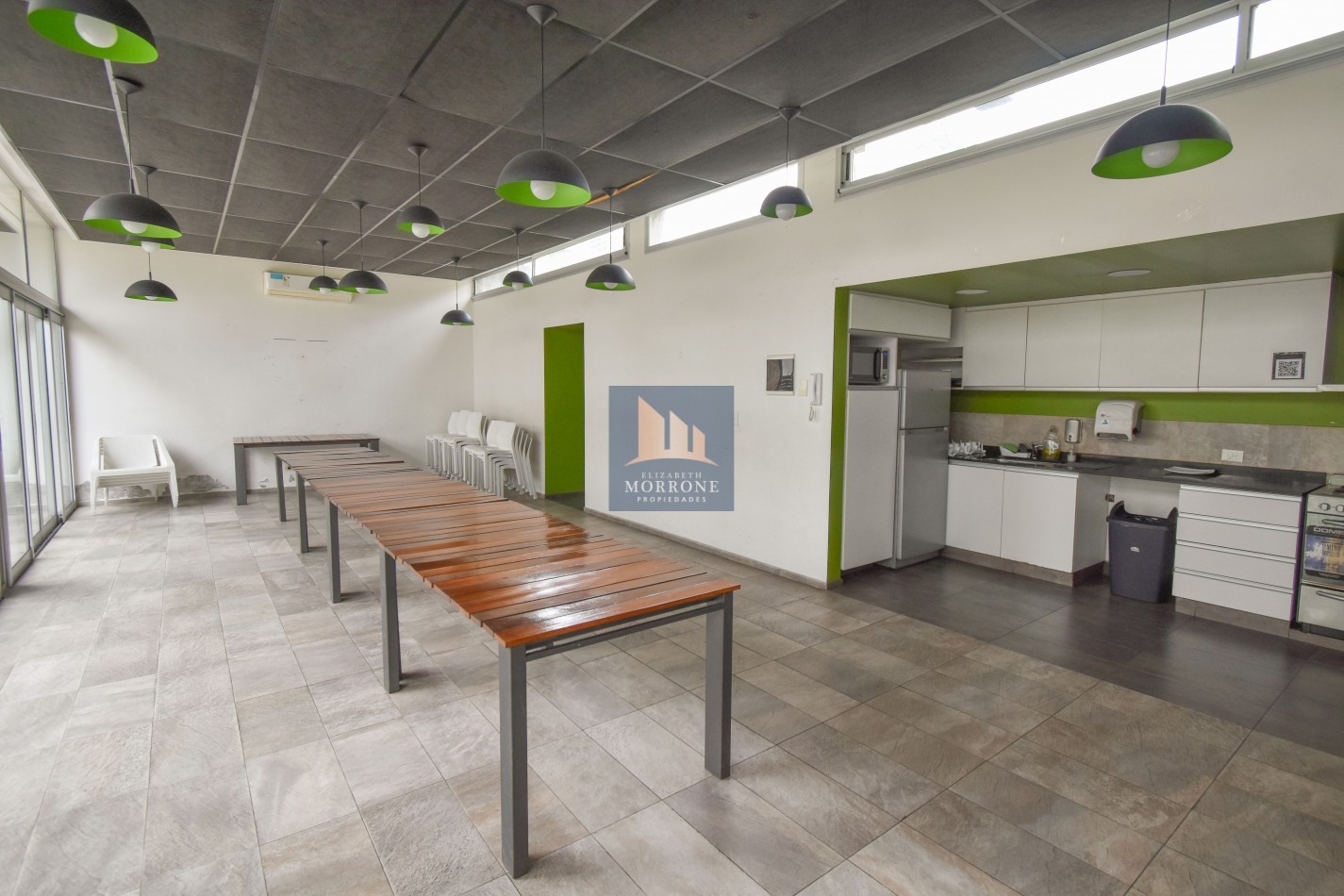 VENTA IMPRESIONANTE SEMIPISO AL FRENTE CON 3 DORMITORIOS, 2 COCHERAS Y AMENITIES, BELGRANO 1529 -BANFIELD-