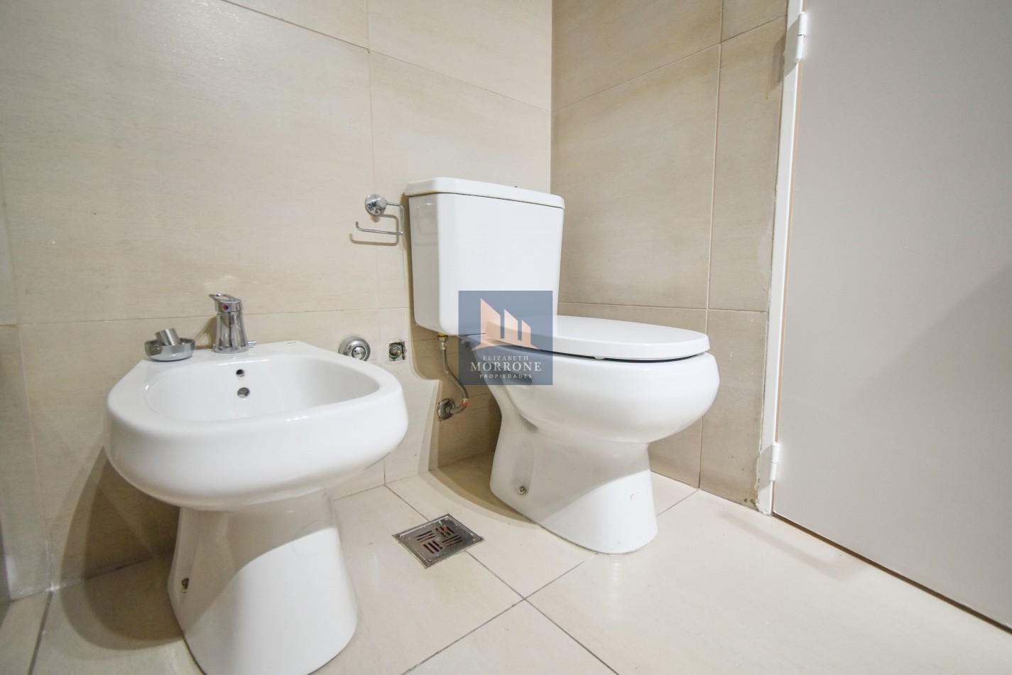 VENTA IMPRESIONANTE SEMIPISO AL FRENTE CON 3 DORMITORIOS, 2 COCHERAS Y AMENITIES, BELGRANO 1529 -BANFIELD-