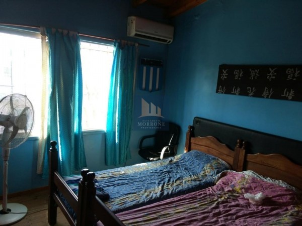 AMPLIA Y COMODA CASA CON QUINCHO, PILETA Y 4 HABITACIONES  -LLAVALLOL-