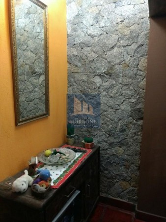 AMPLIA Y COMODA CASA CON QUINCHO, PILETA Y 4 HABITACIONES  -LLAVALLOL-