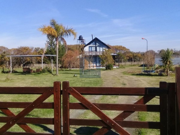 HERMOSA CASA QUINTA EN VENTA CERCA DEL RIO DE LA PLATA, ACEPTA PERMUTA, AV SAN MARTIN 100 -PUNTA INDIO-