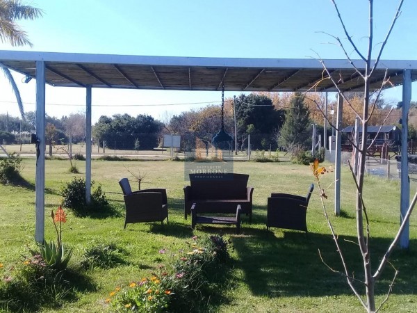 HERMOSA CASA QUINTA EN VENTA CERCA DEL RIO DE LA PLATA, ACEPTA PERMUTA, AV SAN MARTIN 100 -PUNTA INDIO-