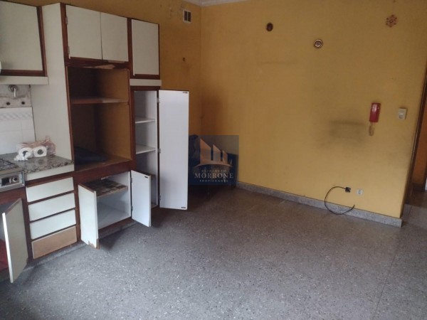 CASA EN VENTA, 2 GARAGE Y 2 HABITACIONES, 20 DE SEPTIEMBRE -JOSE MARMOL-