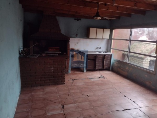 CASA EN VENTA, 2 GARAGE Y 2 HABITACIONES, 20 DE SEPTIEMBRE -JOSE MARMOL-