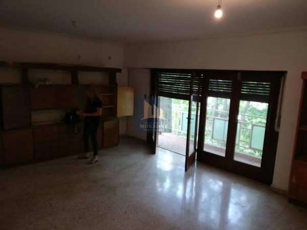 BUEN DEPARTAMENTO EN VENTA, 2 DORMITORIOS, FLORENTINO AMEGHINO 100 -MONTE GRANDE-