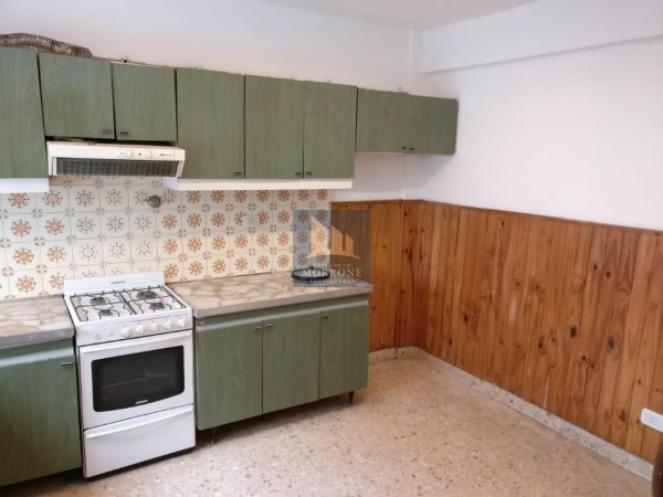 BUEN DEPARTAMENTO EN VENTA, 2 DORMITORIOS, FLORENTINO AMEGHINO 100 -MONTE GRANDE-