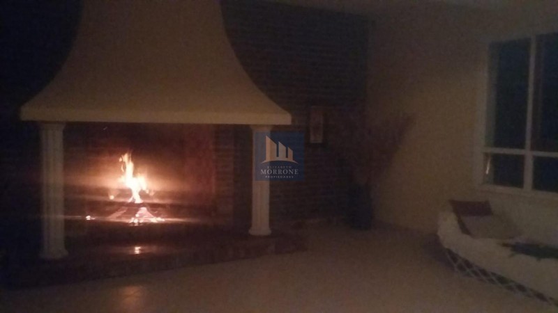 HERMOSA Y AMPLIA CASA QUINTA EN VENTA, 98 1100 -NECOCHEA-