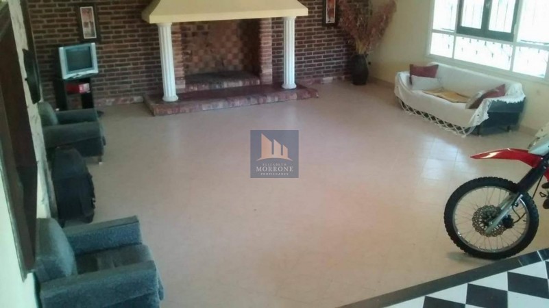 HERMOSA Y AMPLIA CASA QUINTA EN VENTA, 98 1100 -NECOCHEA-