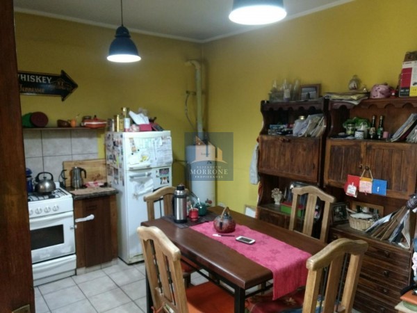CASA EN VENTA, 2 DORMITORIOS, AV NUESTRAS MALVINAS 1500 -MONTE GRANDE-