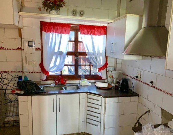 CASA EN VENTA, 2 PLANTAS, JUAN XXIII 1200 -MONTE GRANDE-