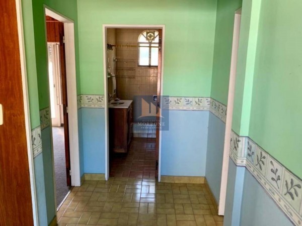 CASA EN VENTA, 2 PLANTAS, JUAN XXIII 1200 -MONTE GRANDE-