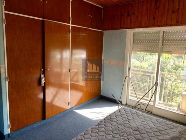 CASA EN VENTA, 2 PLANTAS, JUAN XXIII 1200 -MONTE GRANDE-