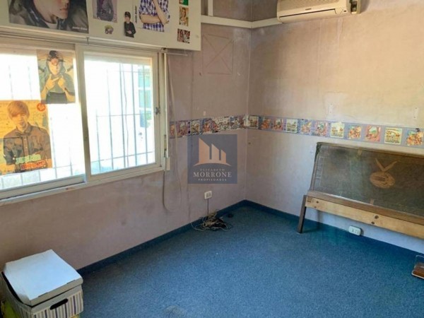 CASA EN VENTA, 2 PLANTAS, JUAN XXIII 1200 -MONTE GRANDE-