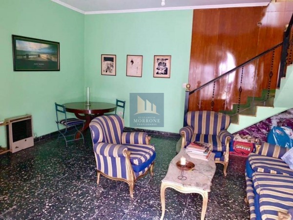 CASA EN VENTA, 2 PLANTAS, JUAN XXIII 1200 -MONTE GRANDE-