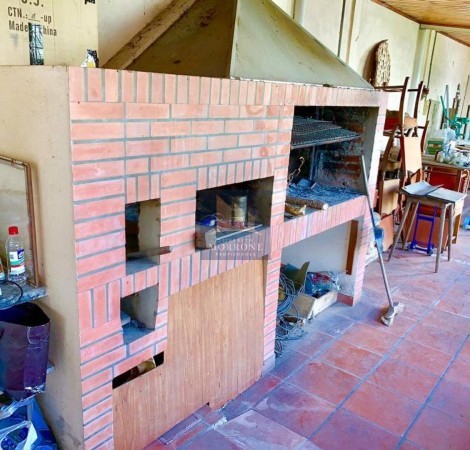 CASA EN VENTA, 2 PLANTAS, JUAN XXIII 1200 -MONTE GRANDE-