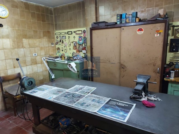 VENTA IMPORTANTE GALPON EXCELENTE ESTADO, LA PAMPA 20 -TEMPERLEY- 