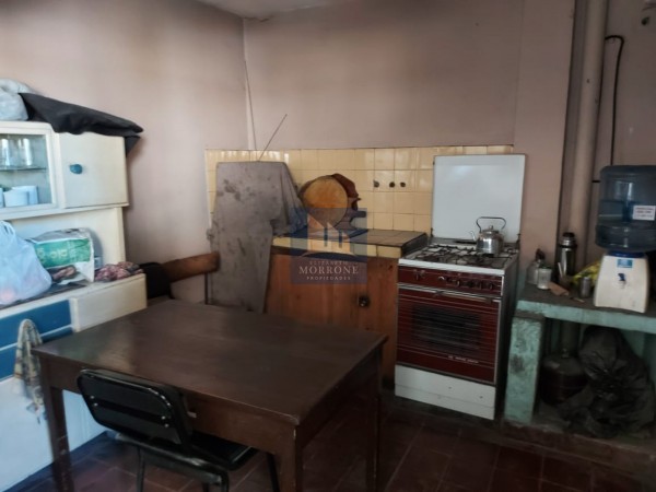 VENTA IMPORTANTE GALPON EXCELENTE ESTADO, LA PAMPA 20 -TEMPERLEY- 