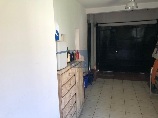 HERMOSA CASA EN VENTA CON 3 HABITACIONES, PILETA Y QUINCHO, QUILMES 1900 -TEMPERLEY-