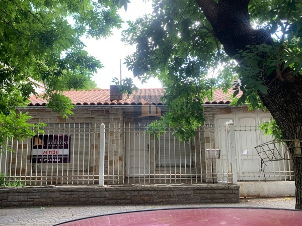 VENTA DE CHALET OPORTUNIDAD CON EXCELENTE UBICACION, DUCLOUT 410 -MONTE GRANDE-