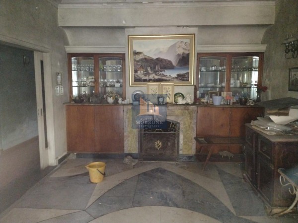 VENTA CASA EN INMENSO LOTE 3 DORMITORIOS, CAPITAN DE FRAGATA MOYANO 100 -ADROGUE-