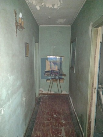 VENTA CASA EN INMENSO LOTE 3 DORMITORIOS, CAPITAN DE FRAGATA MOYANO 100 -ADROGUE-