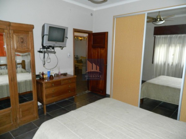 HERMOSA CASA EN VENTA 3 DORMITORIOS, RIOBAMBA 900 -TEMPERLEY-