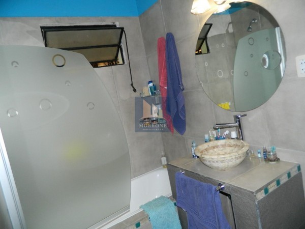 HERMOSA CASA EN VENTA 3 DORMITORIOS, RIOBAMBA 900 -TEMPERLEY-