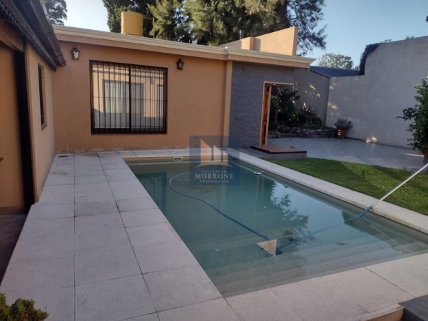 HERMOSA CASA EN VENTA 3 DORMITORIOS, RIOBAMBA 900 -TEMPERLEY-