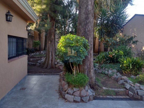 HERMOSA CASA EN VENTA 3 DORMITORIOS, RIOBAMBA 900 -TEMPERLEY-