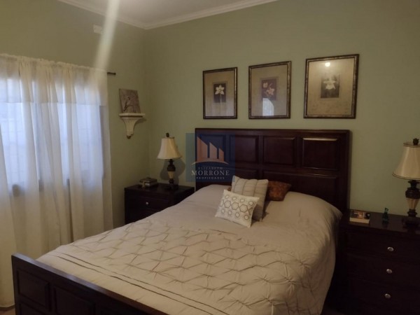 HERMOSA CASA EN VENTA 3 DORMITORIOS, RIOBAMBA 900 -TEMPERLEY-