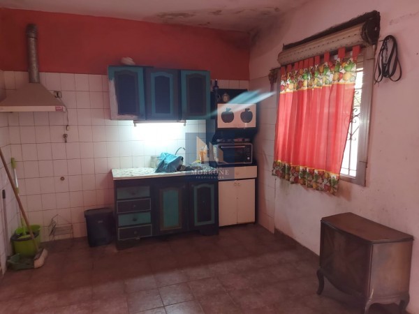 OPORTUNIDAD CASA EN VENTA APTA CREDITO 3 DORMITORIOS, GOWLAN 180 -BANFIELD- 