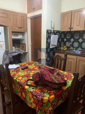 CASA EN VENTA A MEDIA CUADRA DE LA AV VALETTE, 9 DE JULIO 1000 -MONTE GRANDE- RETASADA OPORTUNIDAD!!!