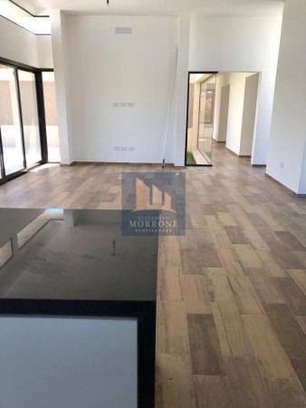 VENTA HERMOSA CASA A ESTRENAR 3 HABITACIONES, BARRIO LA HORQUETA DE ECHEVERRIA -CANNING- CONSULTA