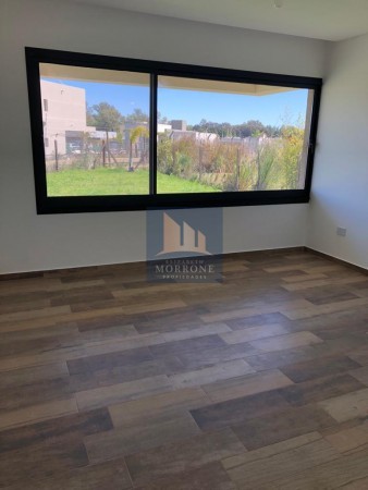 VENTA HERMOSA CASA A ESTRENAR 3 HABITACIONES, BARRIO LA HORQUETA DE ECHEVERRIA -CANNING- CONSULTA