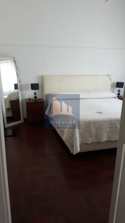 HERMOSA CASA ESTILO AMERICANA EN VENTA 3 DORMITORIOS, ESMERALDA 1700 -TEMPERLEY-