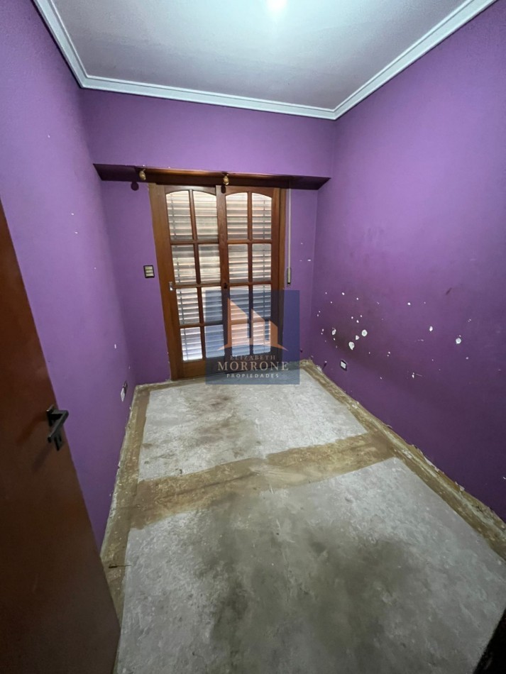 IMPORTANTE CHALET DE CATEGORIA CON 3 DORMITORIOS, SOTANO PARA VARIOS AUTOS Y PARQUE, LA CALANDRIA 4000 -SAN JOSE-