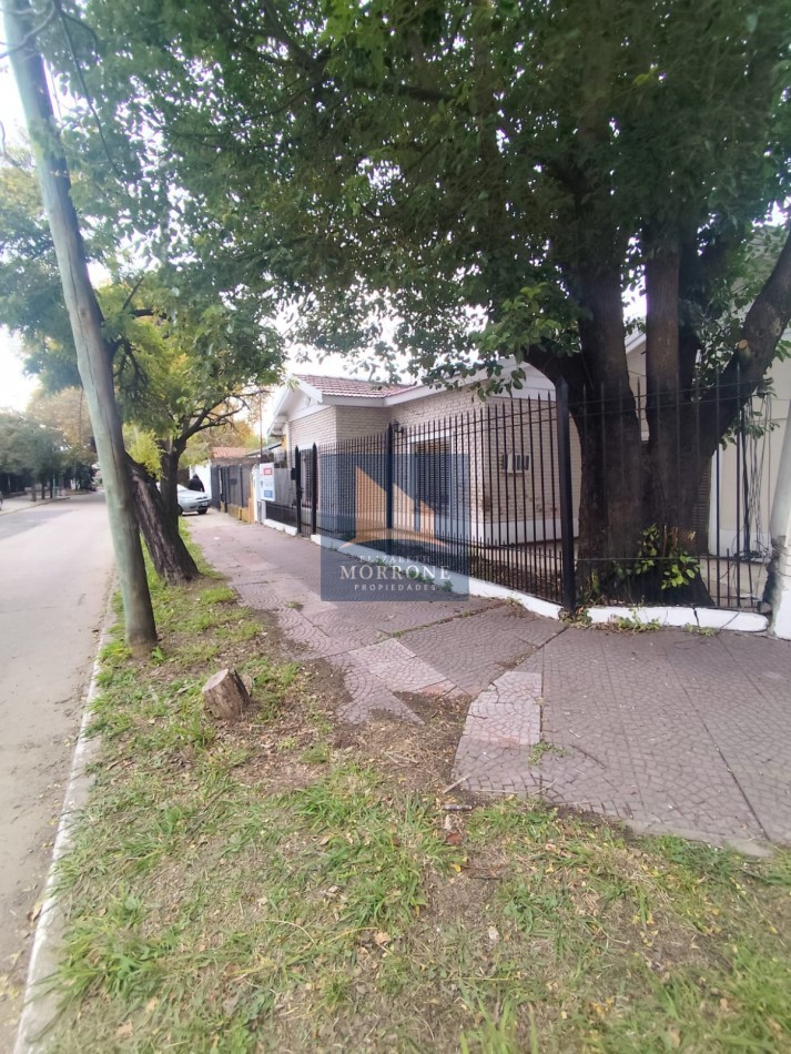 VENTA HERMOSA CASA TRES AMBIENTES EXCELNTE UBICACION CON MUCHO POTENCIAL ESTEVEZ CORREA 1002 TEMPERLEY 